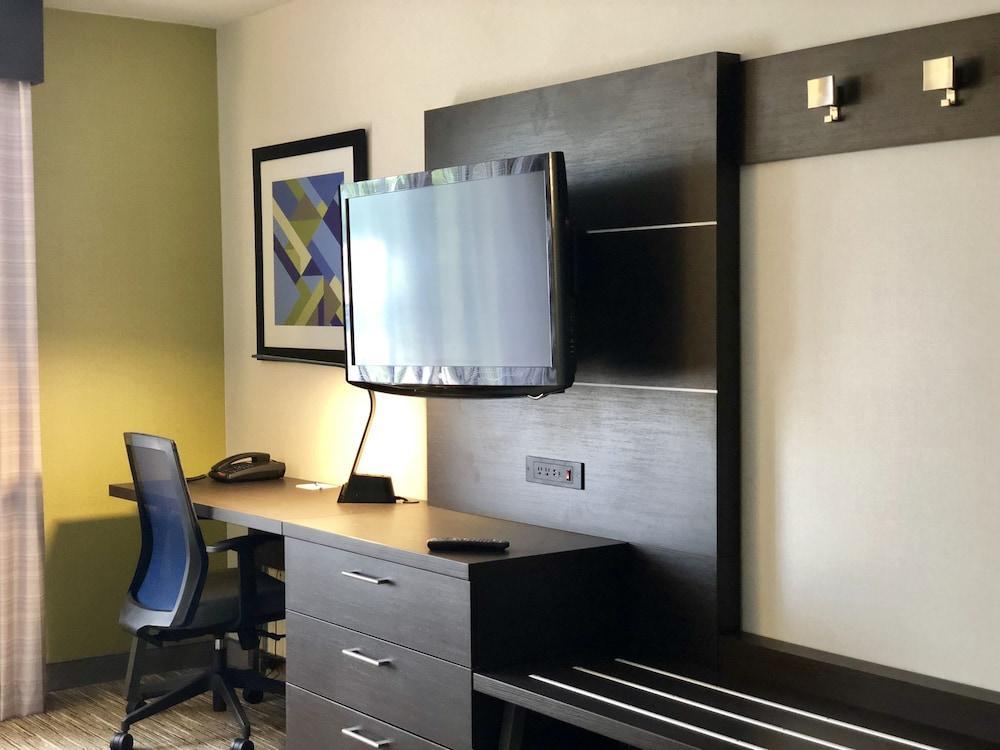 Holiday Inn Express Great Barrington By Ihg Екстер'єр фото