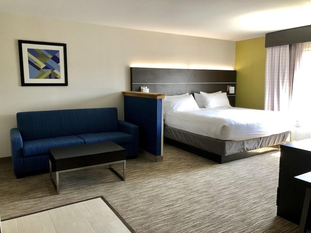 Holiday Inn Express Great Barrington By Ihg Екстер'єр фото