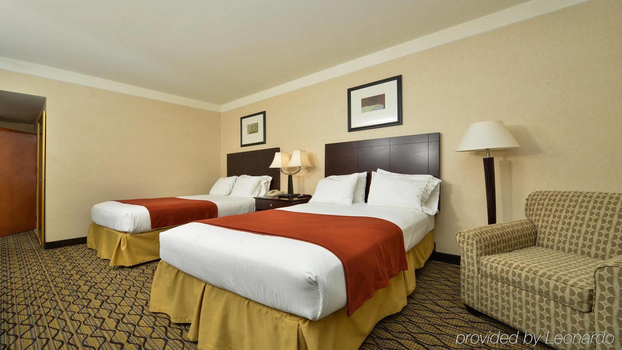 Holiday Inn Express Great Barrington By Ihg Екстер'єр фото
