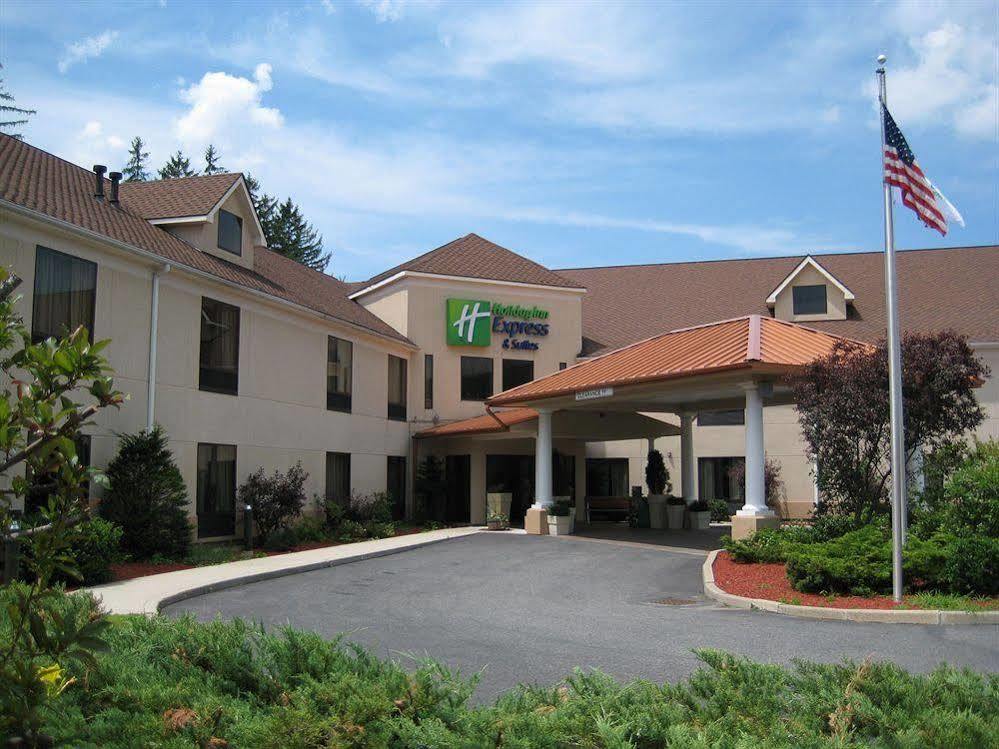 Holiday Inn Express Great Barrington By Ihg Екстер'єр фото